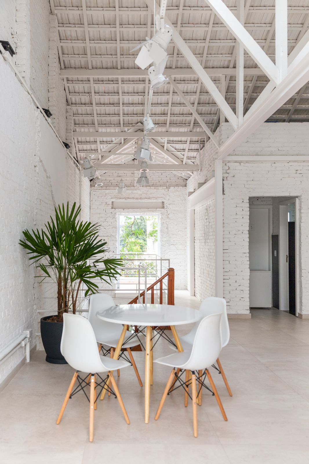 WhatsApp Image 2024-05-08 at 06.42.50.jpeg